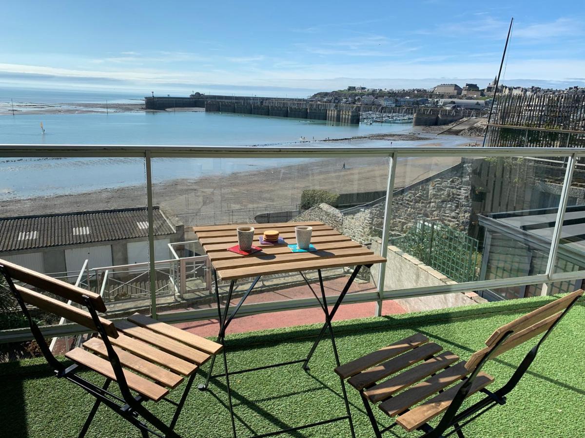 Un Balcon Sur La Mer, Acces Direct A La Plage Granville Exteriér fotografie