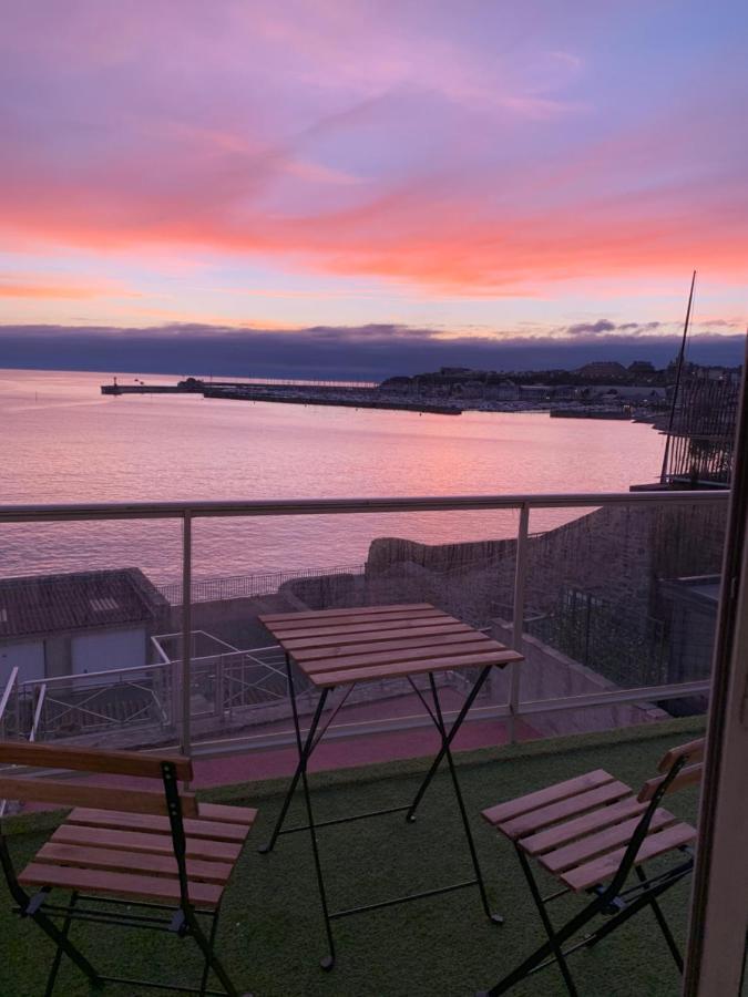Un Balcon Sur La Mer, Acces Direct A La Plage Granville Exteriér fotografie